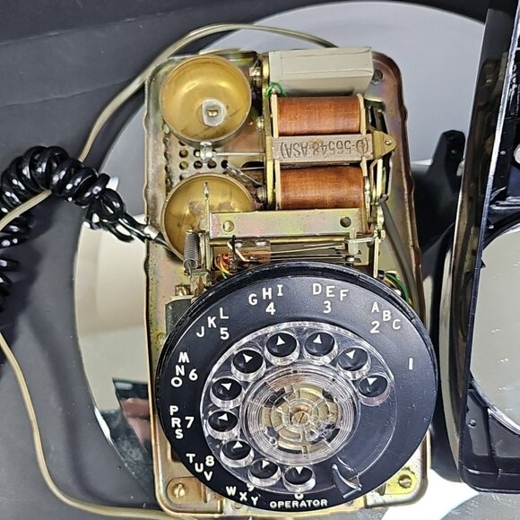 Vintage Black Automatic Electric Rotary Dial Phone Canada 1965 - Picture 14 of 16